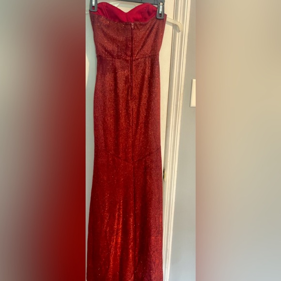 Red formal dress - Picture 7 of 7